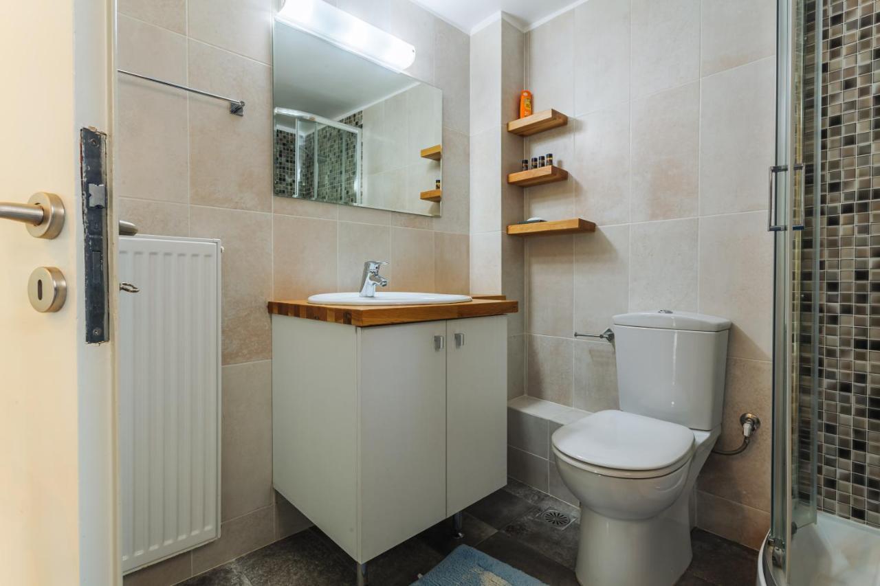 Apartamento Upscale Modern Escape In The Historic Center Kalamata Exterior foto